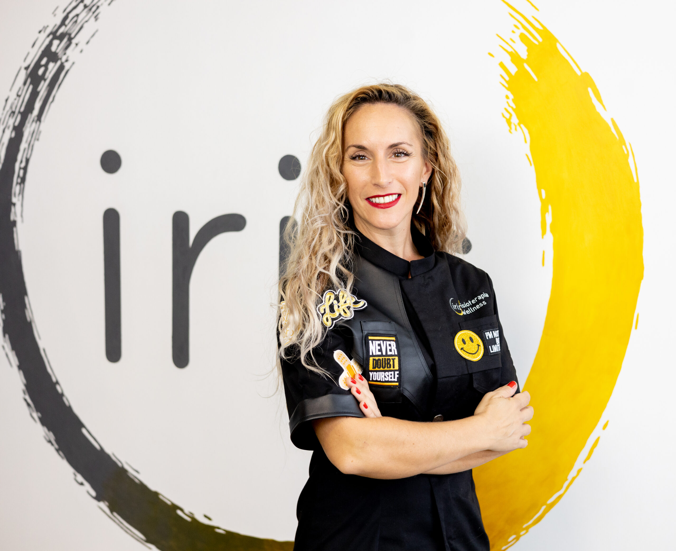 Iris Páez Luna, fundadora de la clónica de fisioterapia en Bormujos Iris Fisioterapia Wellness